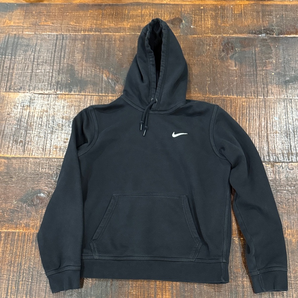 Nike Men's Black Pullover Hoodie